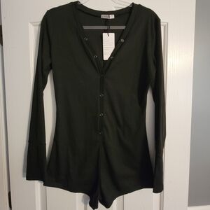 Monday V- neck one piece body suit long sleeve ribbed knit